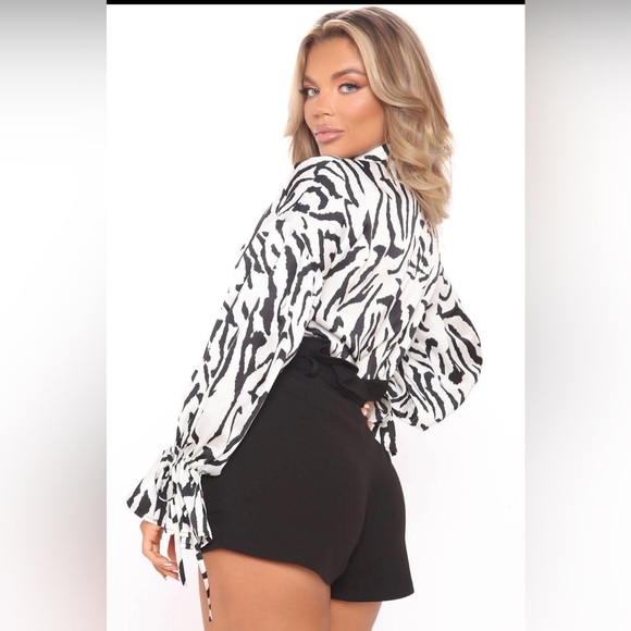 Animal Print Short Romper - Picture 1 of 11